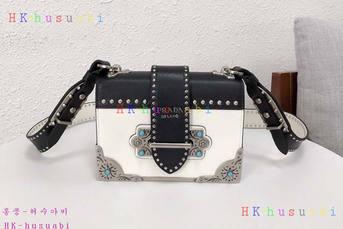 �ڹ̷��ޡ�2018SS  ����� ī�̿� ����� P 1BD045-3