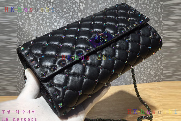 �ڹ̷��ޡ� �߷�Ƽ�� �����͵� ü�ι�  V 0137-8