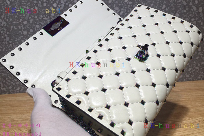 �ڹ̷��ޡ� �߷�Ƽ�� �����͵� ü�ι�  V 0137-9