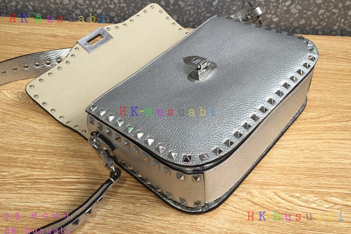 �ڹ̷��ޡ� �߷�Ƽ�� �����͵� ũ�ν��� V 0936B-5