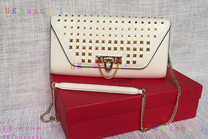 �ڹ̷��ޡ� �߷�Ƽ�� �����͵� ü�ι�  V 2045-2-4