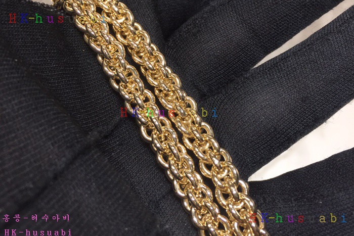 �ڹ̷��ޡ� �߷�Ƽ�� �����͵� ü�ι�  V 0137-2