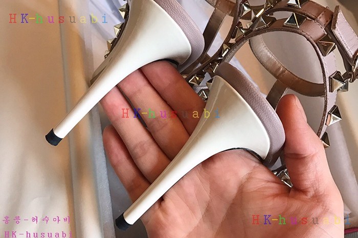 NEW 2018SS �߷�Ƽ�� ���͵��� V 695450