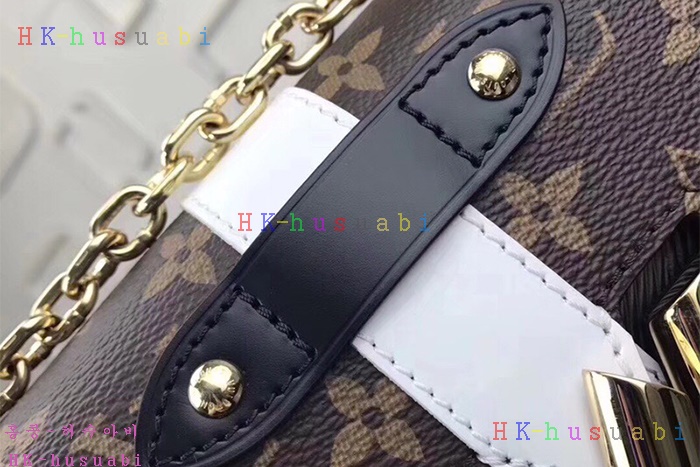 �ڹ̷��ޡ� ���̺��� Ʈ����Ʈ ���Թ� M43629-3