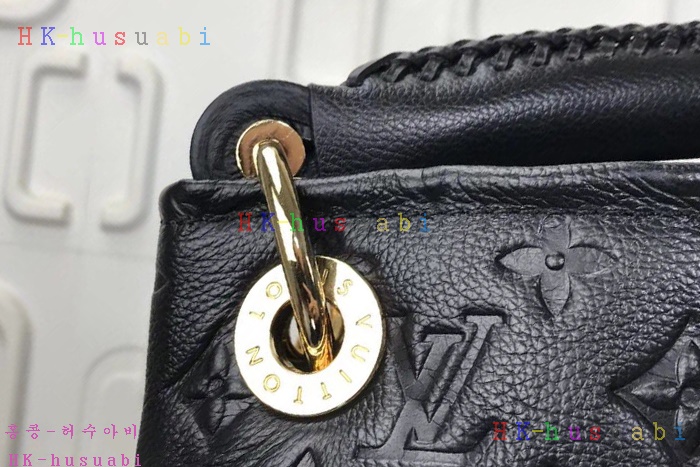 �ڹ̷��ޡ� ���̺��� �������� ��ġ M94171-3