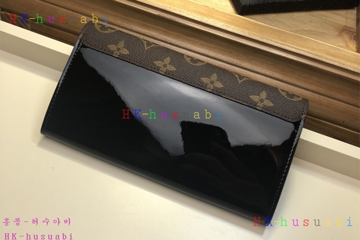 �ڹ̷��ޡ� ���̺��� ü����� ���� M62558