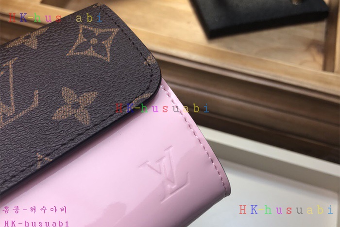 �ڹ̷��ޡ� ���̺��� ü����� ���� M61719-2