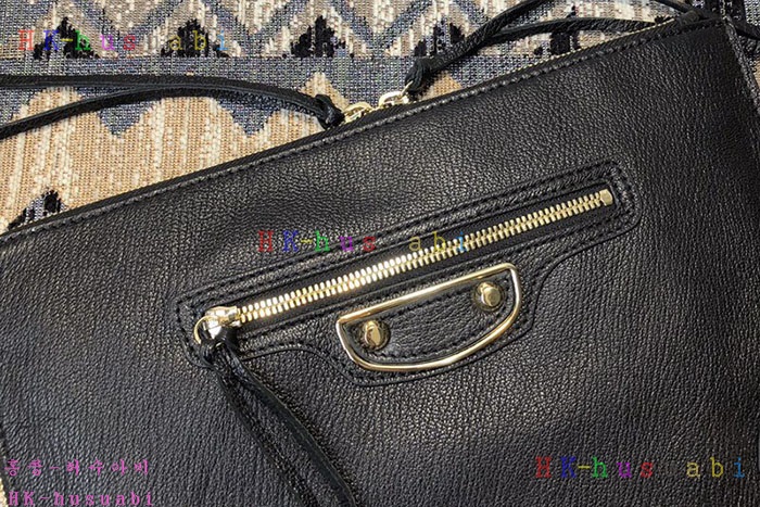 �ڹ̷��ޡ� �߷��þư� Ŭ��ġ�� BL 356A