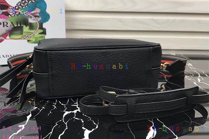 �ڹ̷��ޡ�2018SS ����� ũ�ν��ٵ� ��Ʈ�� ����� P 1BH082-3