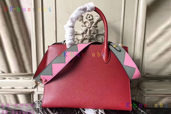 �ڹ̷��ޡ� 2018SS ����� �з����� ��Ʈ�� P 1BA102-6