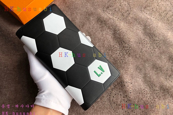 �ڹ̷��ޡ� 2018SS ���̺��� ������ �÷��� ������   LV M63294