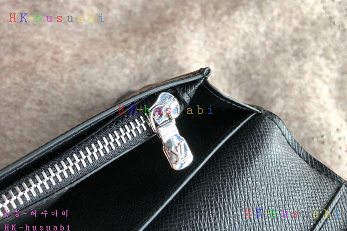 �ڹ̷��ޡ� 2018SS ���̺��� ������ �÷��� ������   LV M63294