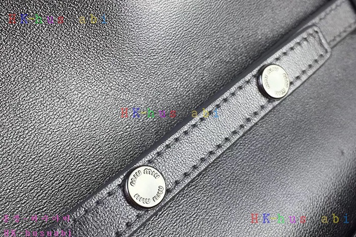 �ڹ̷��ޡ� �̿�̿� ü�� ũ�ν���  5MP001-4