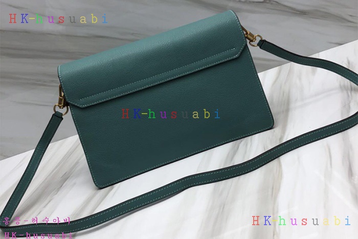 �ڹ̷��ޡ� ����� GV3 ũ�ν��� GV 50101-6