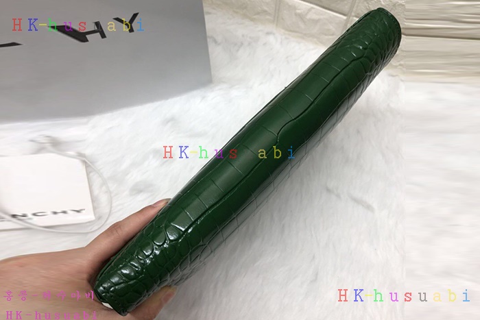 �ڹ̷��ޡ� ����� ��Ƽ���� Ŭ��ġ GV 28622