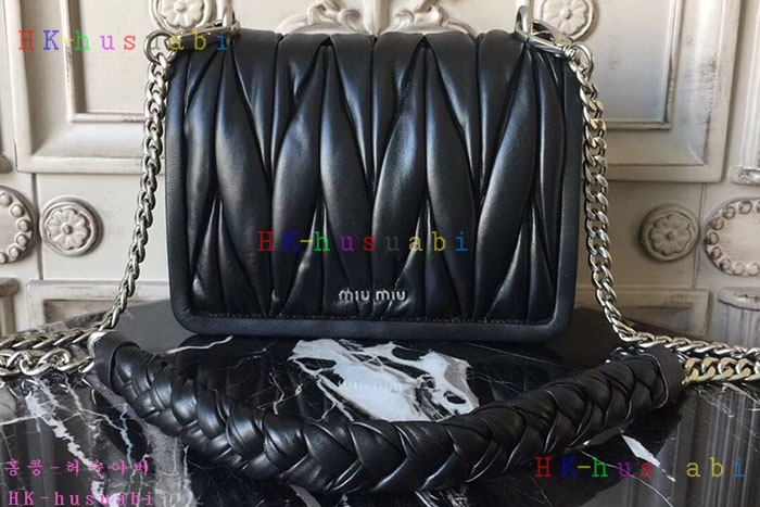 �ڹ̷��ޡ� �̿�̿� ���׶�� ����� MM 5BD049