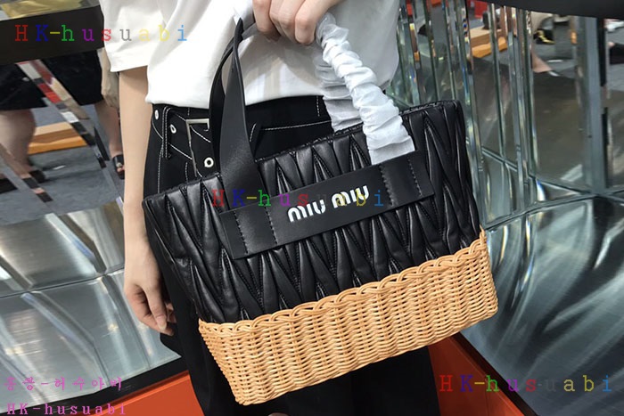 �ڹ̷��ޡ� �̿�̿� ���׶�� ���� ��Ŀ�� MM 5BA076