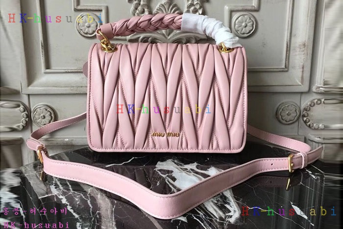 �ڹ̷��ޡ� �̿�̿� ���׶�� ž�ڵ� ����� MM 5BD051#-2