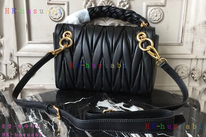 �ڹ̷��ޡ� �̿�̿� ���׶�� ž�ڵ� ����� MM 5BD051#-3