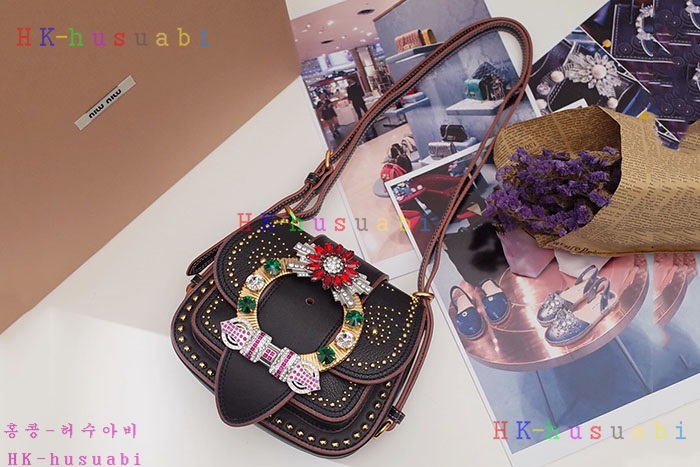 �ڹ̷��ޡ� �̿�̿� �̿췹�̵� ����� MM 5BH019-6