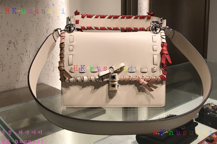 �ڹ̷��ޡ� ��� ĭ���̹� �Ż�  FD 88554