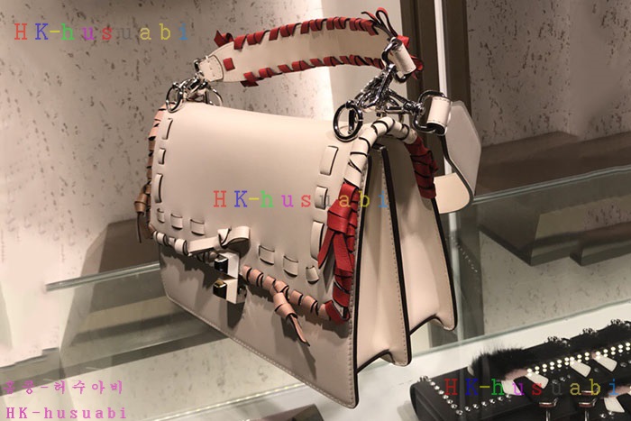 �ڹ̷��ޡ� ��� ĭ���̹� �Ż�  FD 88554