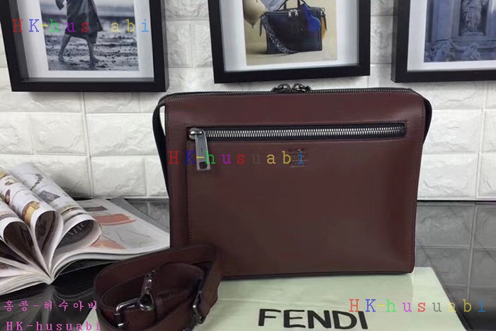 �ڹ̷��ޡ� ��� �Ż� ũ�ν��� F0448-3