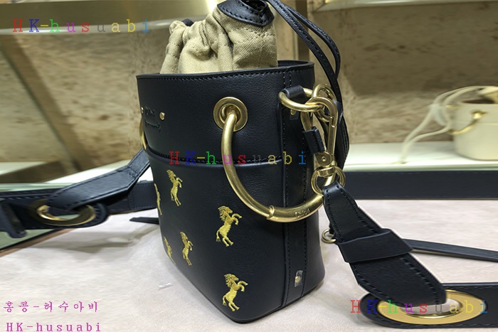 �ڹ̷��ޡ� ���ο� ���� ��Ŷ�� C 22875