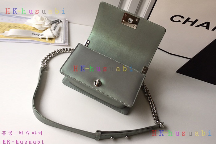 �ڹ̷��ޡ� ���� ����� ���̹� CH A67085-2