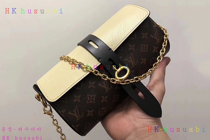 �ڹ̷��ޡ� ���̺��� �۶� ���̽� LV M44158