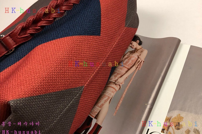 �ڹ̷��ޡ� ���� �Ż� ȣ���� CH 95105-2