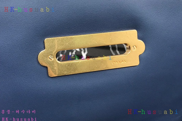 �ڹ̷��ޡ� ����� ī�̿��� P 1BD045-2