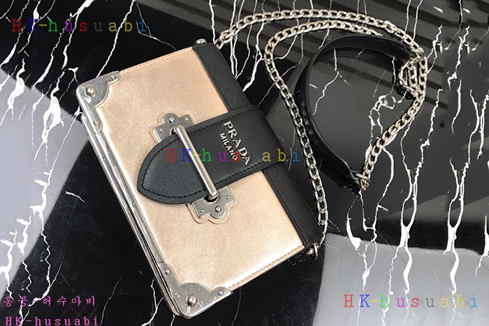 �ڹ̷��ޡ� ����� ī�̿� ����� P 1BH018