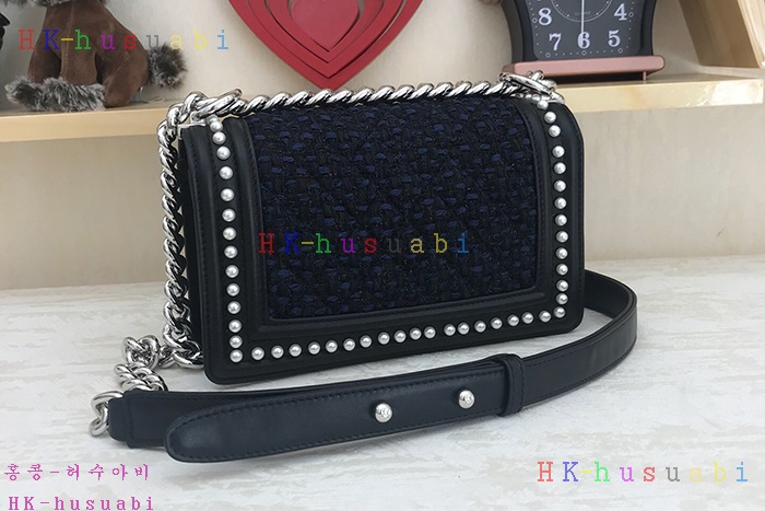 �ڹ̷��ޡ� ���� ���̺� CH A67085