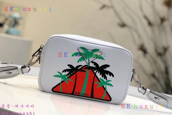 �ڹ̷��ޡ� ����� �ڹ�����Ʈ ī�޶�� P  1BH093