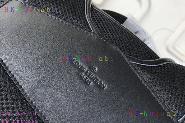 �ڹ̷��ޡ� ���̺��� ƼŸ�� ���� M43881-2