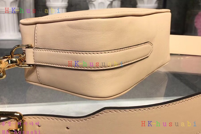 �ڹ̷��ޡ� ��� ī�޶�� �Ż�  FD 83447-5