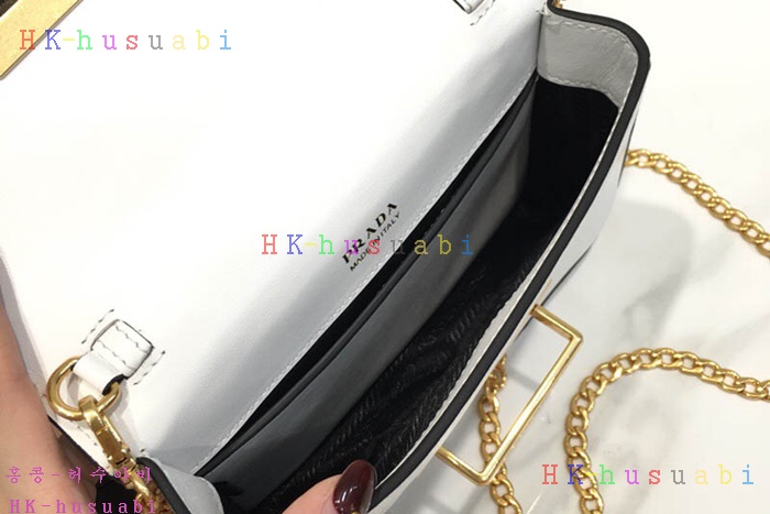 �ڹ̷��ޡ� ����� ī�̿� ���� ��Ʈ�� P 1BL004#-4