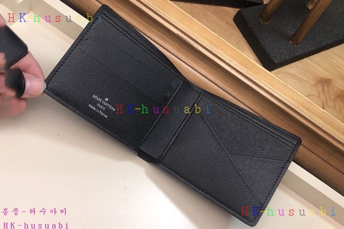 �ڹ̷��ޡڷ��̺��� ��Ƽ�� ���� LV M61695