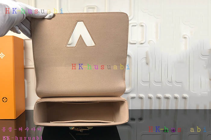 �ڹ̷��ޡ� ���̺��� Ʈ����Ʈ MM  LV M52730