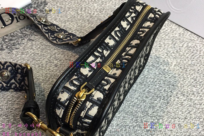 �ڹ̷��ޡ� ��� ������ũ ī�޶�� DR 582248