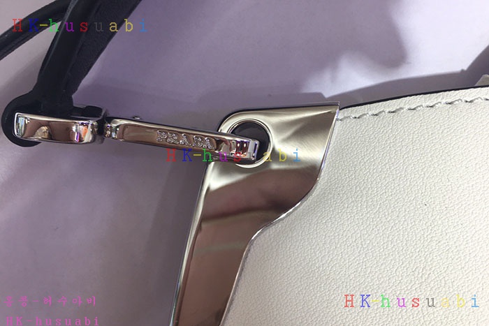 �ڹ̷��ޡ� ����� �õ��� ����� PR 1BH111-4