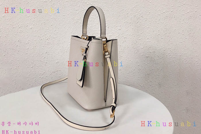 �ڹ̷��ޡ� ����� ������ PR 1BA212