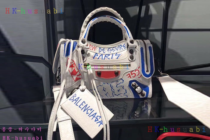 �ڹ̷��ޡ� �߷��þư� ��Ƽ��  B 581146