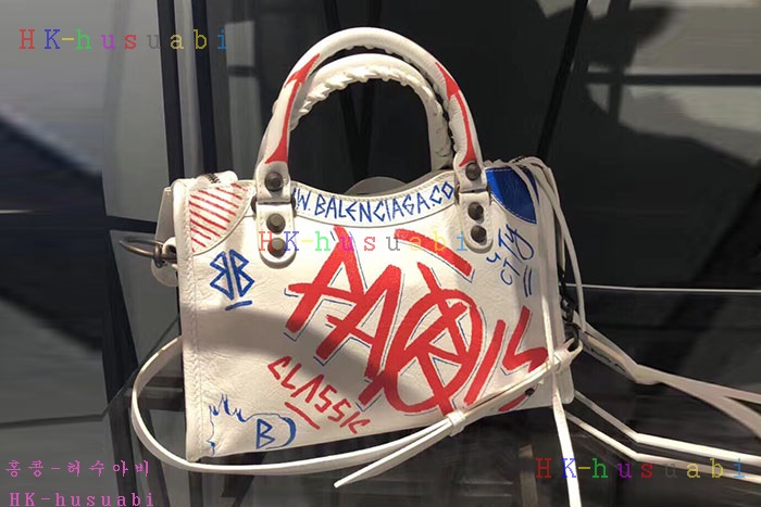 �ڹ̷��ޡ� �߷��þư� ��Ƽ��  B 581146