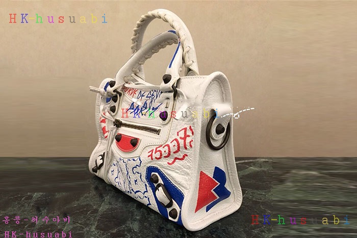 �ڹ̷��ޡ� �߷��þư� ��Ƽ��  B 581146