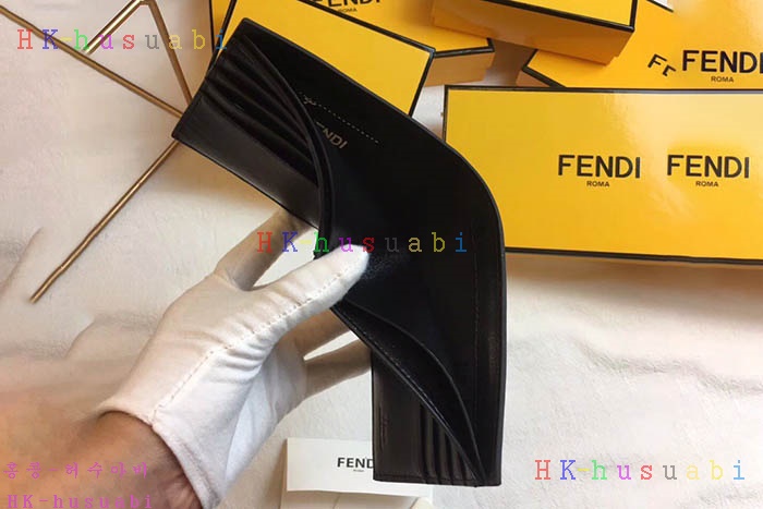 �ڹ̷��ޡ� ��� �Ż� ������  FD658011