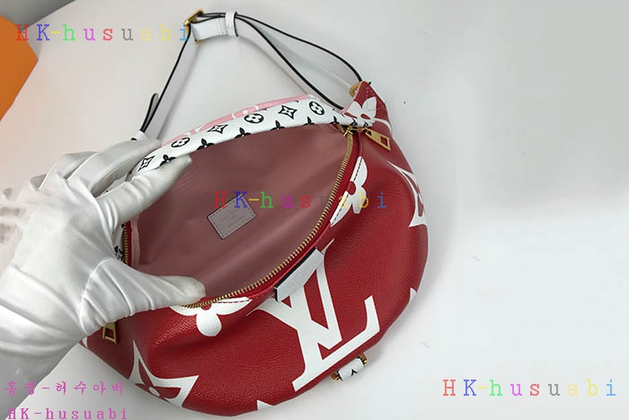 �ڹ̷��ޡ� 2019SS ���̺��� ���� LV M43644