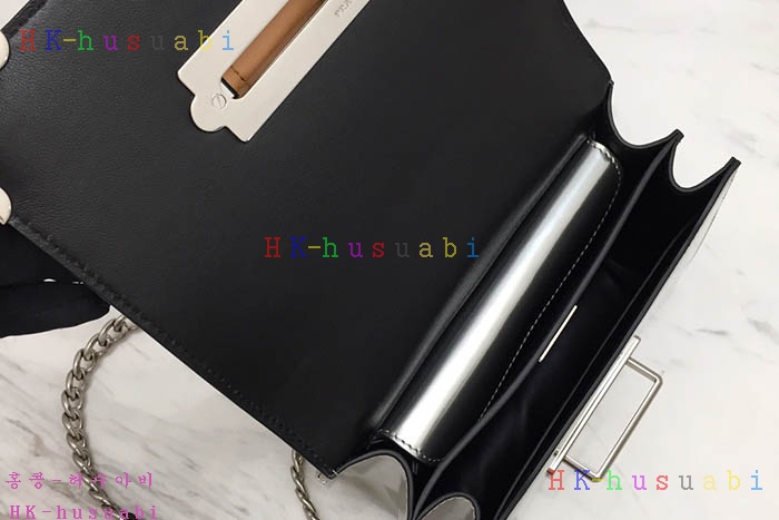 �ڹ̷��ޡ� ����� ī�̿��� PR 1BD045-2-4