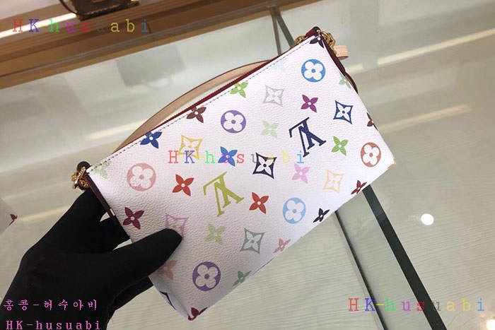 �ڹ̷��ޡ� ���̺��� ��Ƽ �ȶ� Ŭ��ġ  M41638